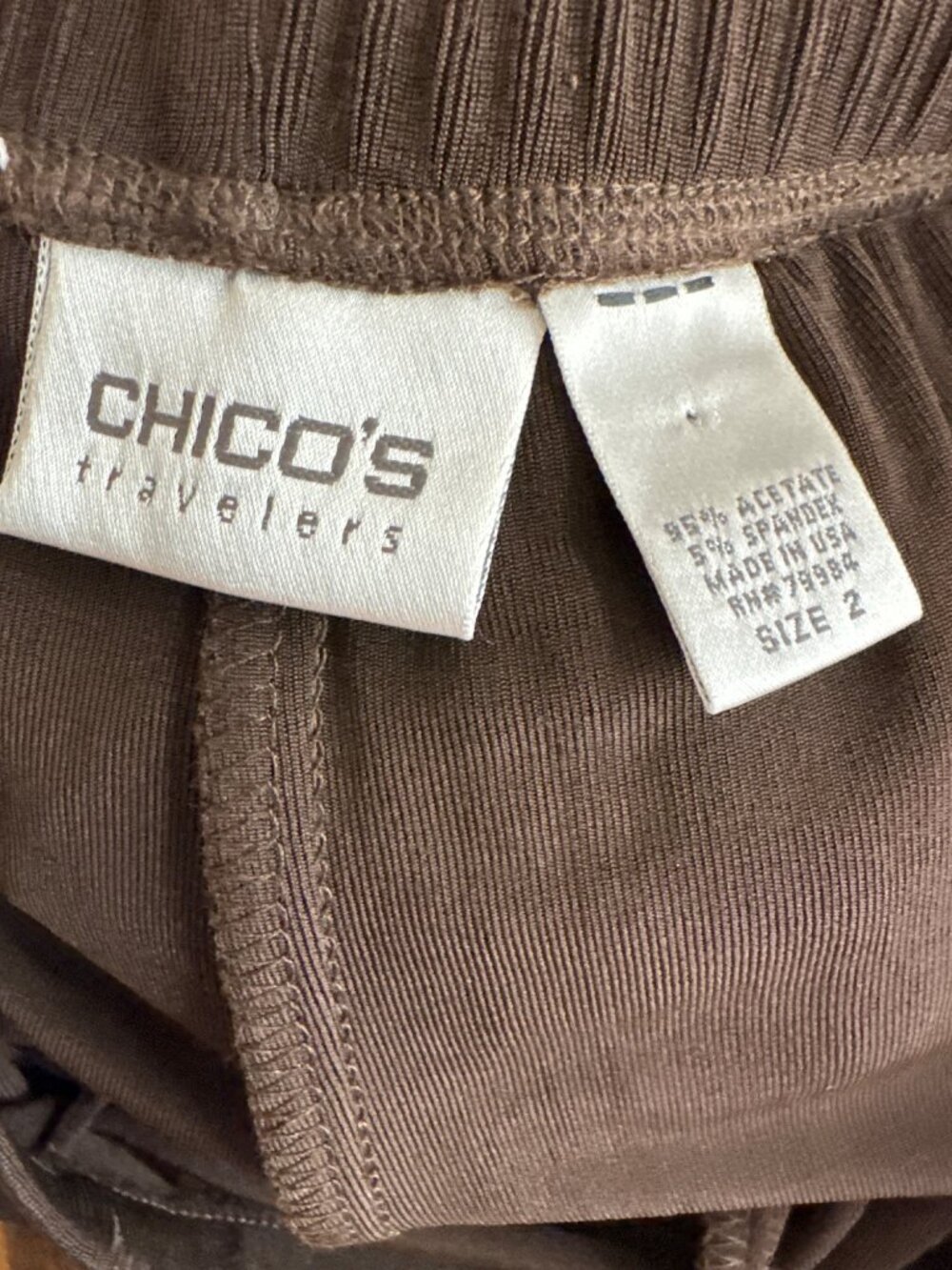 Chicos 2 Travelers Pull-On straight leg Pants Brown Stretch Size large USA - Picture 3 of 3